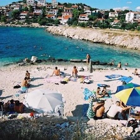 Apartments Zdenka Donji Okrug  エクステリア 写真