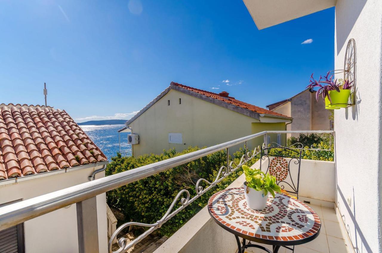 Apartments Zdenka Donji Okrug  エクステリア 写真